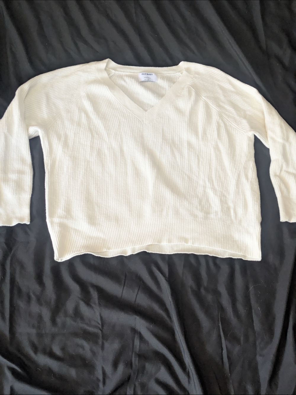 Old Navy Cream Ribbed V-Neck Sweater